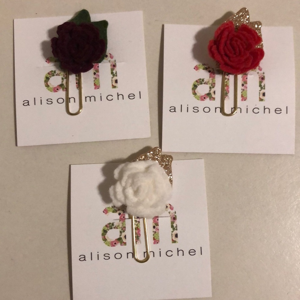 Flower felt paper clips